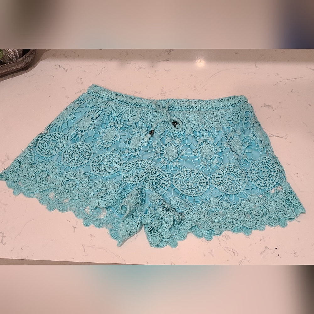 Rue 21 Mint Green Crochet shorts